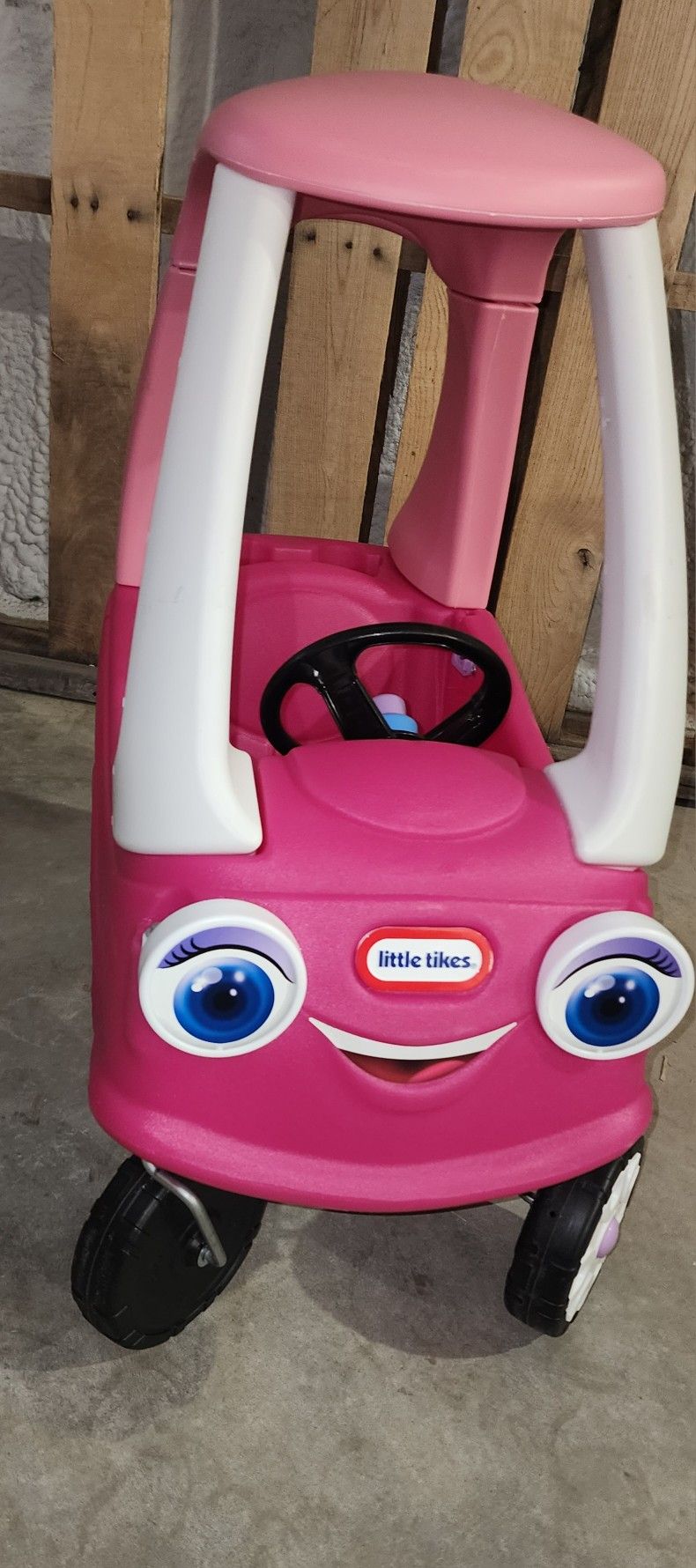Brand New Cozy Coupe
