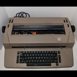 Vintage IBM Selectric II Correcting Typewriter.