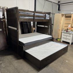 Full Over Twin Bunk Bed With Trundle Bed $499