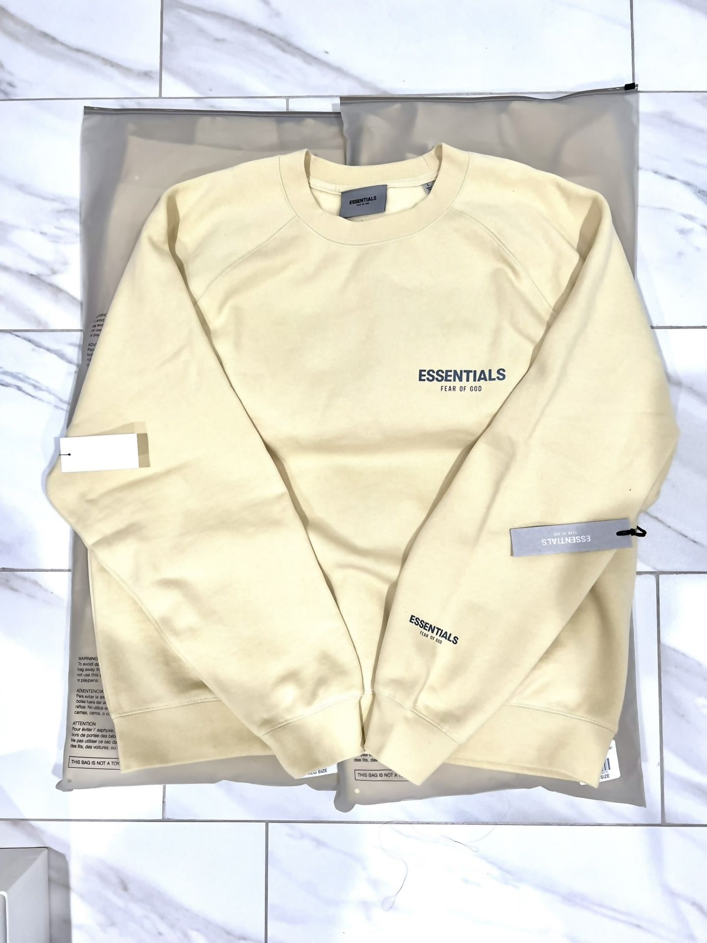 Fear of God Essentials Crewneck Sweatshirt Cream Size XL