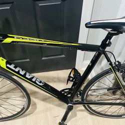 Final Price $600 - Giant Defy 3 Racing Bike - Size XL