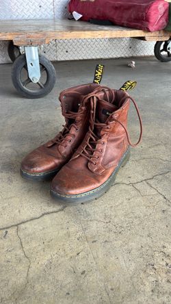 Dr. Martens Brown Crazy Horse boots size 9 Men’s