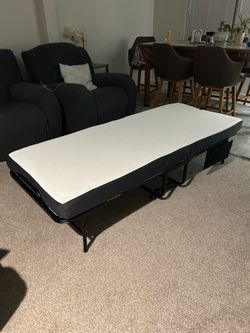 Foldable bed