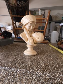 Touching Mother Son Statue