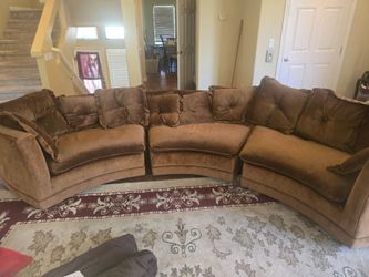 Modern curved three piece sectional $500