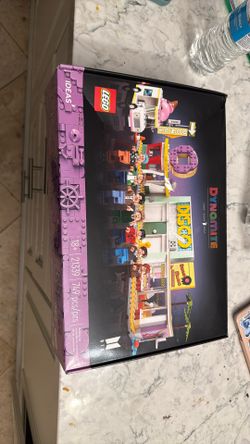 BTS LEGO Set