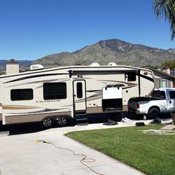 Fifth wheel trade only