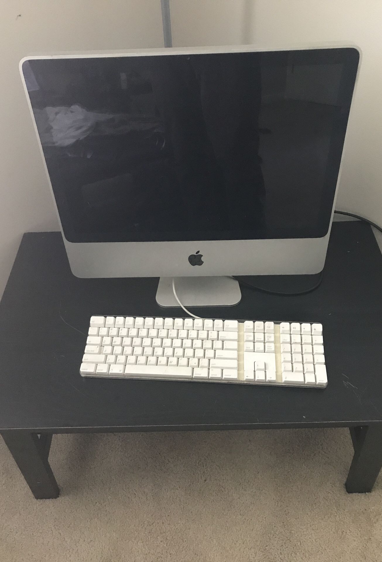 Apple Desktop Computer.