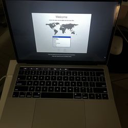 13” MacBook Pro With Touch Bar 