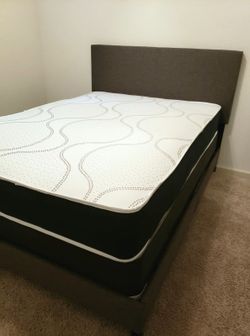 New QUEEN MATTRESS and BOX SPRING 2PC