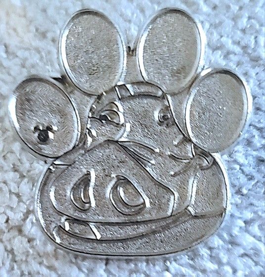 WDW Pumbaa Chaser 2017 Hidden Mickey Lion King Disney Pin