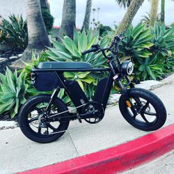 2022 Juiced HyperScrambler 2 w/ OEM Phone Mount+Charger for Sale in San  Clemente, CA - OfferUp