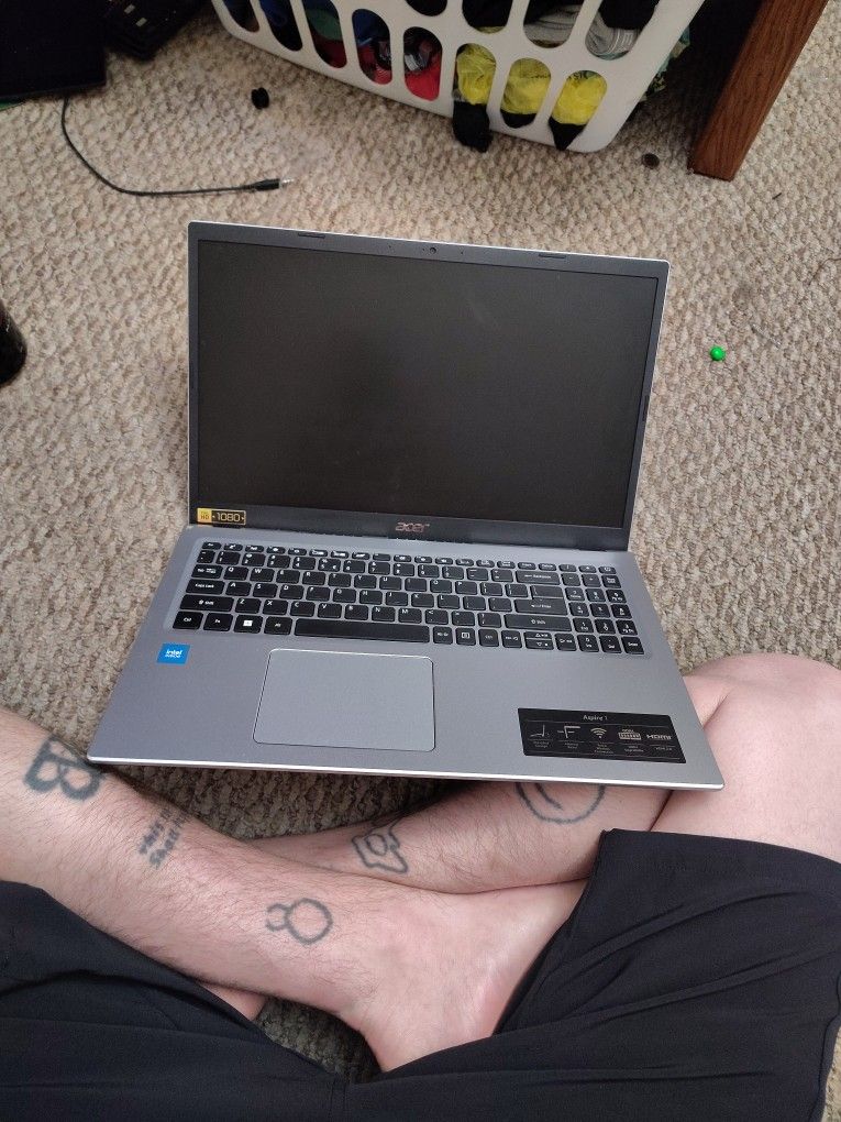Acer Aspire 1