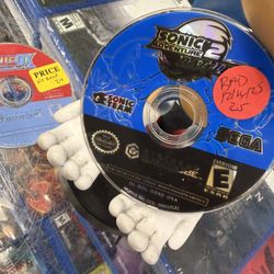 SONIC ADVENTURE 2 + DX| DISCS ONLY | DOESN’T WORK| MIGHT NEED RESURFACING| AS IS