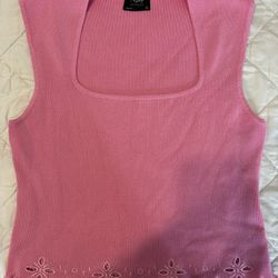 Pink sleeveless tank top with embroidery 
