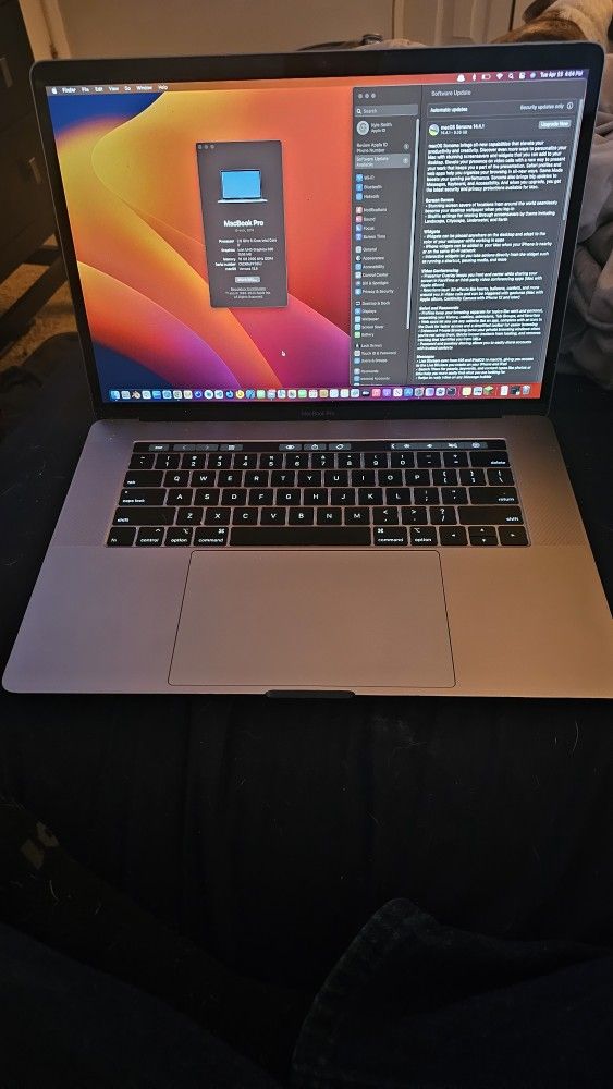 Apple Macbook 500GB laptop Pro