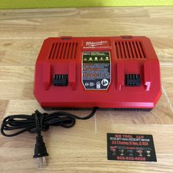 M18 18-Volt Lithium-Ion Dual Bay Rapid Battery Charger