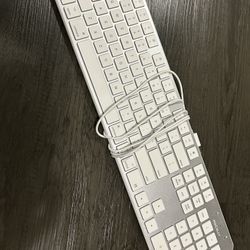 Mac style Keyboard with number pad