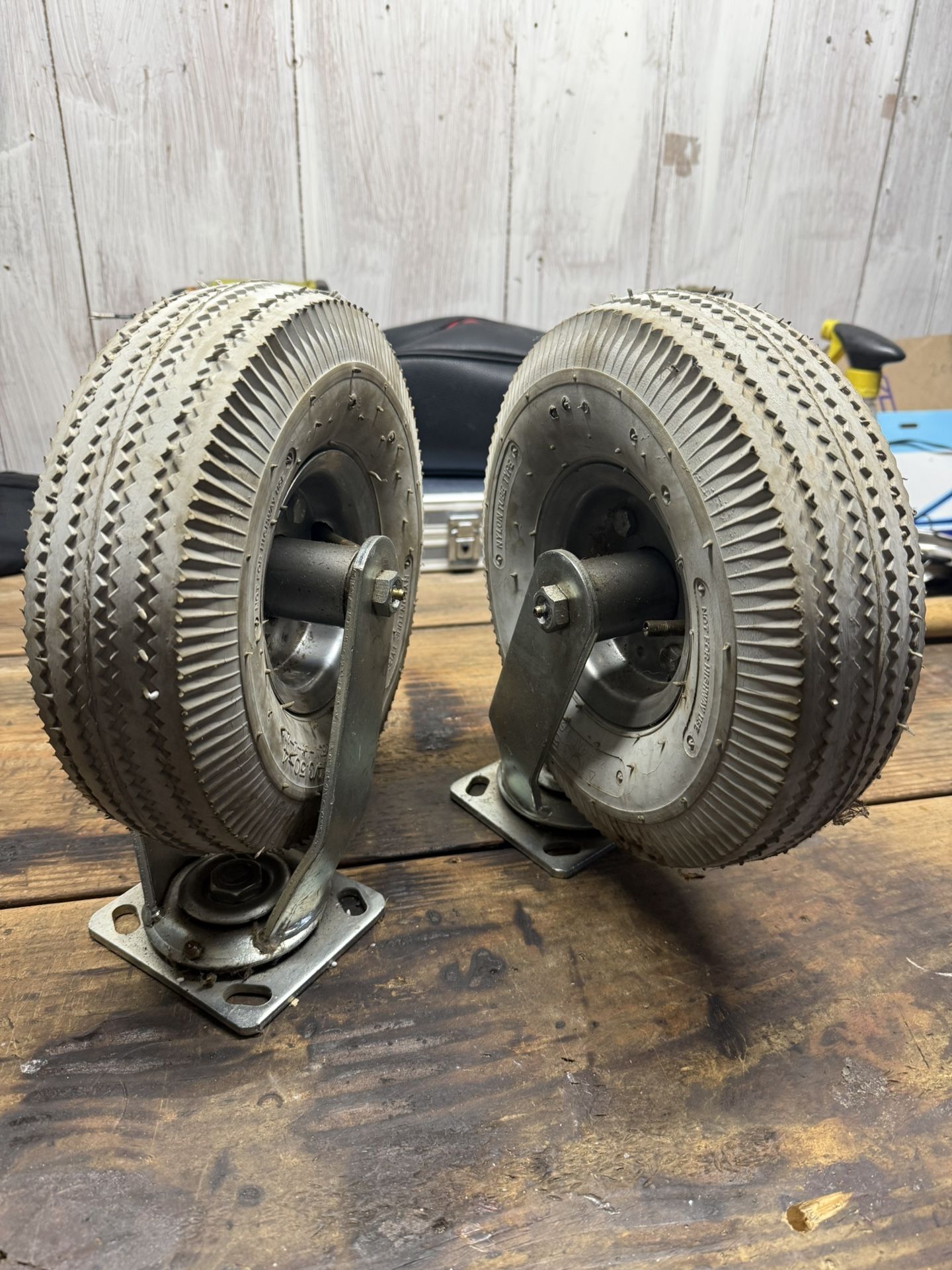 Plate Caster With Wheels 10 Inc