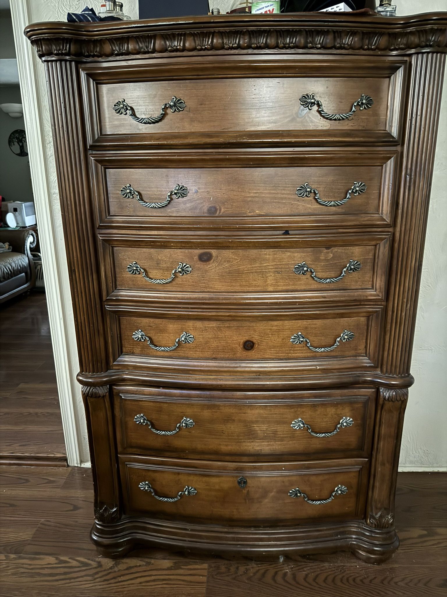 Dresser