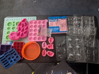 Silicone and Plastic for baking and treat making