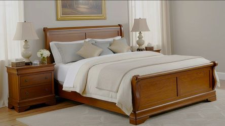 New 5 Piece Queen Bedroom