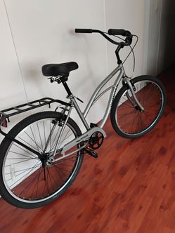 Bike new 26-in Wheels very light and comfortable to use