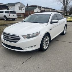 Ford Taurus 