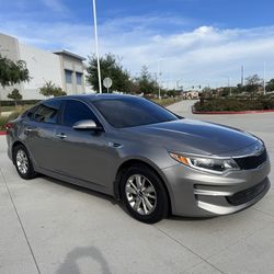 2017 KIA Optima