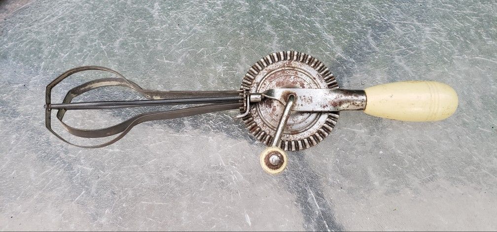 Vintage Antique Li'l-Sharpy Knife Sharpener Kitchen Tool 1950 Milwaukee File