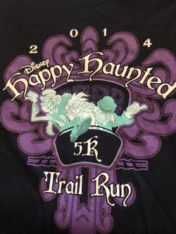 2014 Disney Large Happy Haunt Trail Run Short Sleeve Shirt