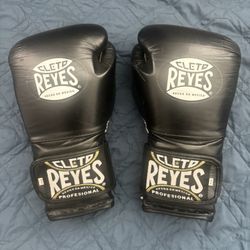 Cleto Reyas Boxing Gloves 