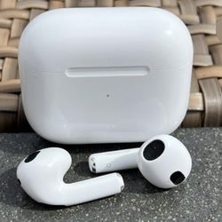 Apple AirPods GEN 3 noise cancel