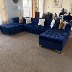 Luxury Blue Velvet U-Shaped Sectional Couch – Modern / Large Seating