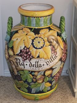 ITALIAN URN - FLOWER POT - VASE