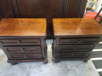 Queen bedroom set