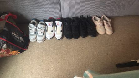 Men’s sneakers size 8-8.5