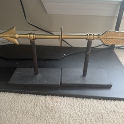 Golden Arrow Book Ends 