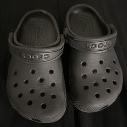 Black crocs