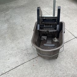 Industrial Mop Bucket