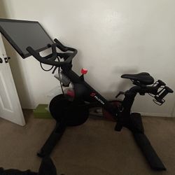 Peloton Ultra Edition 2nd Gen