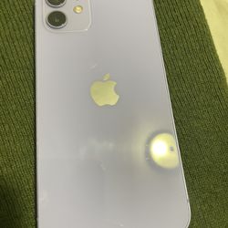 iPhone 12 (UNLOCKED)