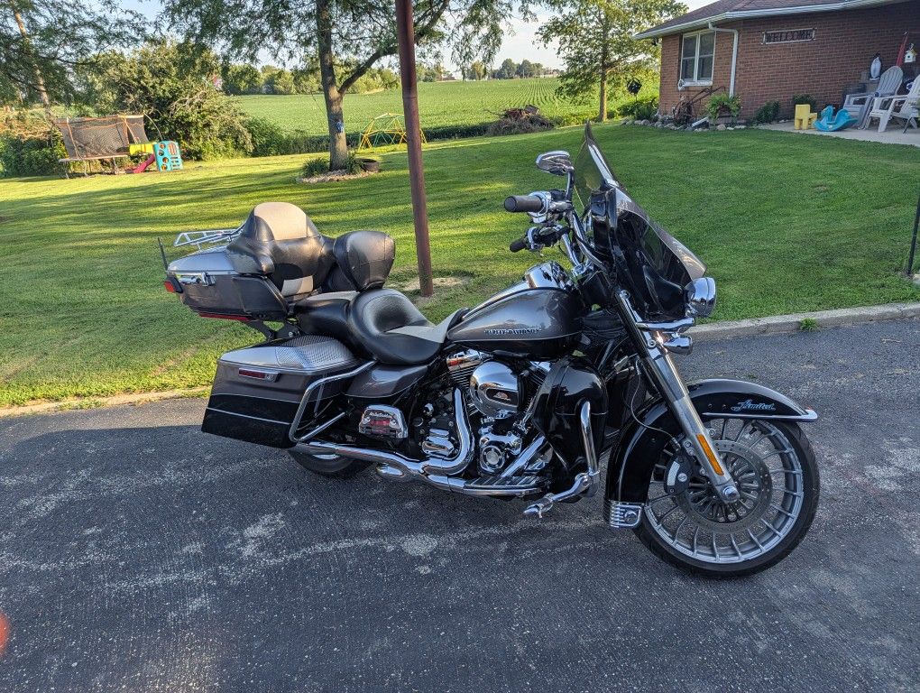2014 Harley Davidson Ultra limited flhtk