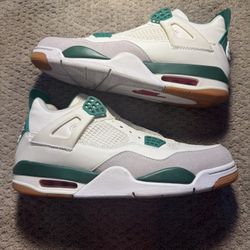 Nike SB x Air Jordan 4 Retro SP 'Pine Green'