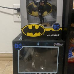 DC Gallery diamond select statues