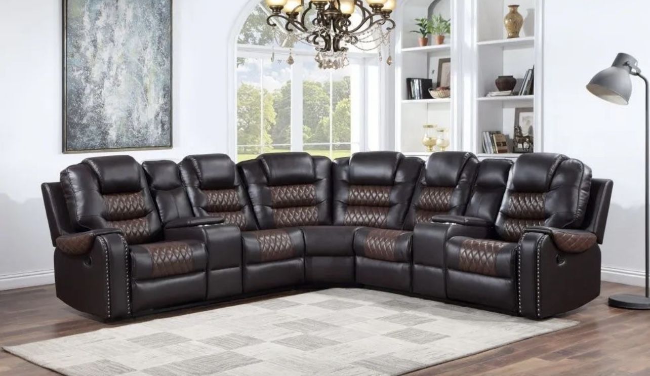 Hot Deal! Brand New Reclining Sectional On Sale!!