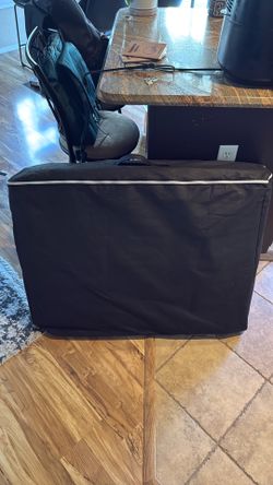 Massage table 28 inch
