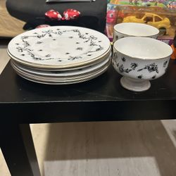 Vintage Royal Victoria Fine Bone China Bowls And 8" Plate White Black Floral Bow