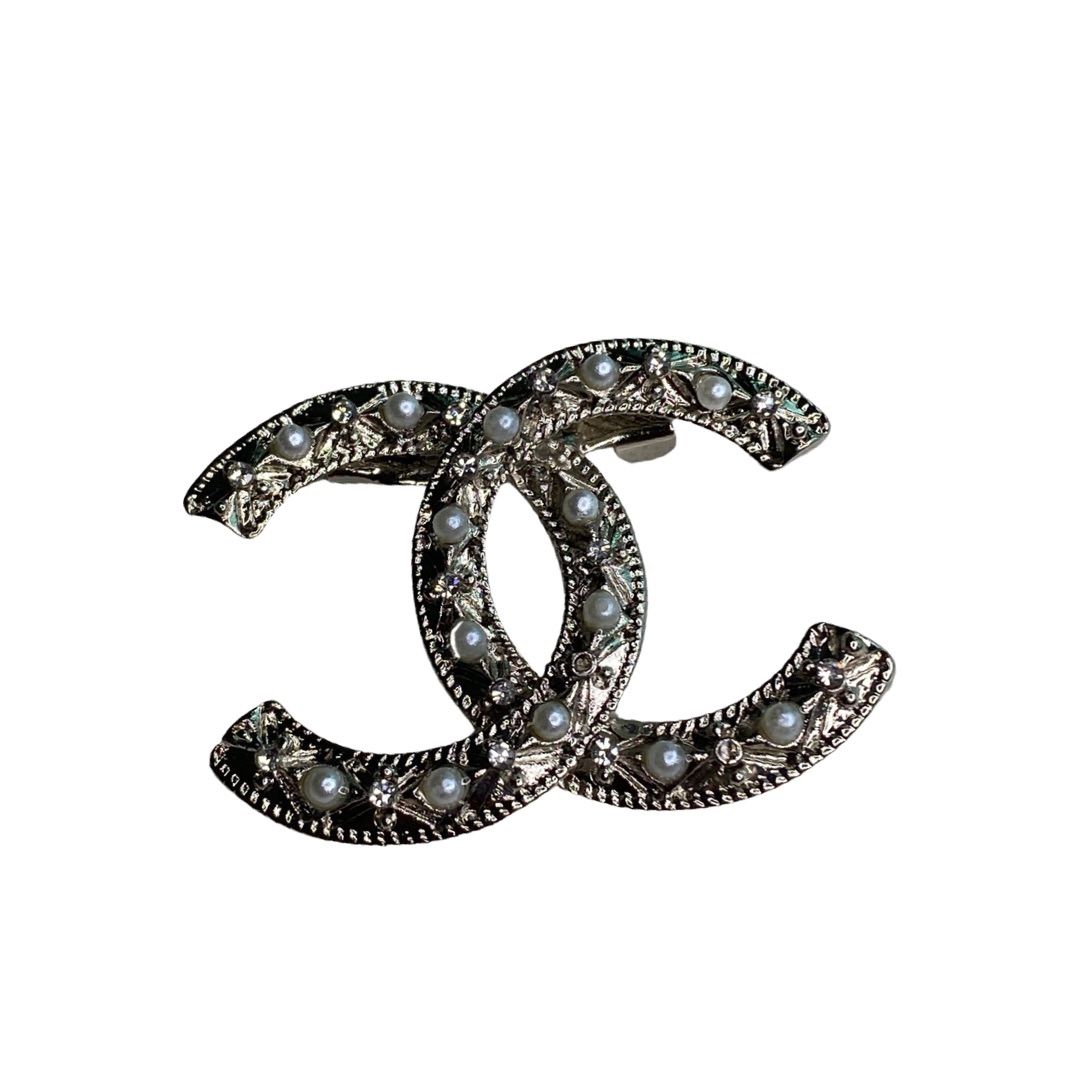 Brooch Pin Fashion Design