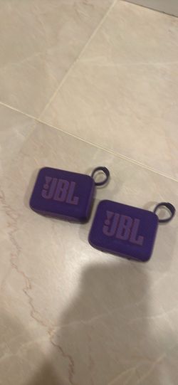 Purple JBL Go4 2x